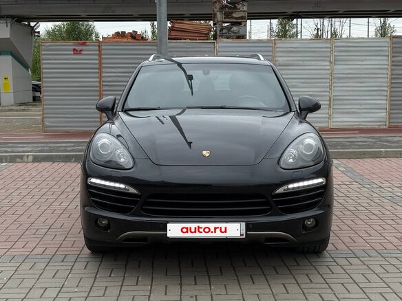 2014 Porsche Cayenne Diesel II (958), чёрный, 2400000 рублей - вид 1