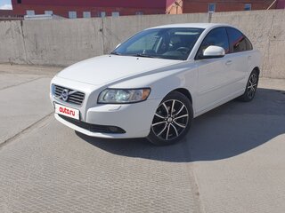 2011 Volvo S40 II Рестайлинг, белый, 830000 рублей, вид 1