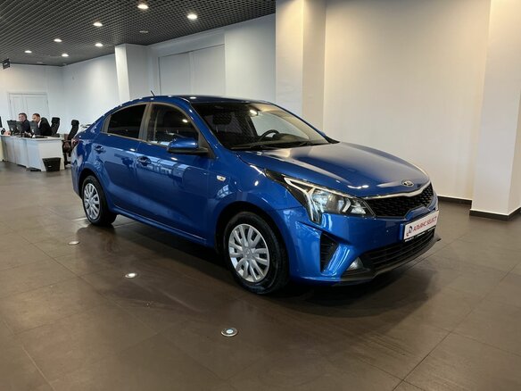 2021 Kia Rio IV Рестайлинг, синий