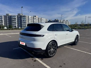 2024 Porsche Cayenne III Рестайлинг, белый, 11590000 рублей, вид 2
