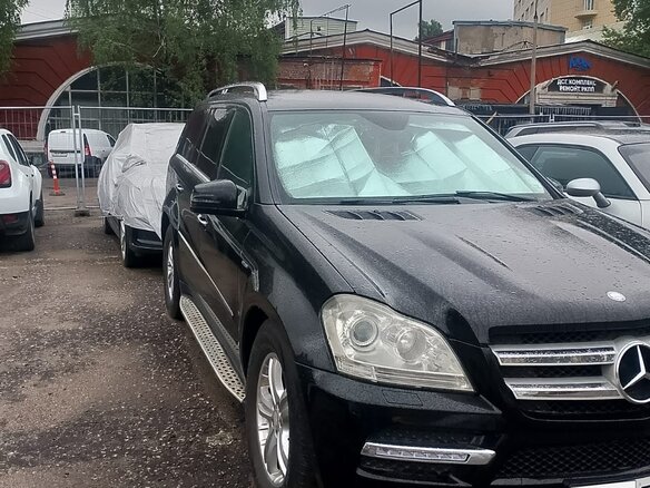 2010 Mercedes-Benz GL-Класс 350 I (X164) Рестайлинг, чёрный, 2200000 рублей - вид 4