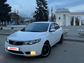 2011 Kia Cerato 6-speed II, белый, 1050000 рублей, вид 1