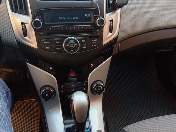 2014 Chevrolet Cruze I Рестайлинг, бежевый, 930000 рублей - вид 13