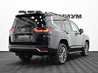 2023 Toyota Land Cruiser 300 Series, чёрный, 9900000 рублей, вид 2