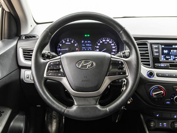 2017 Hyundai Solaris II, серебристый - вид 15
