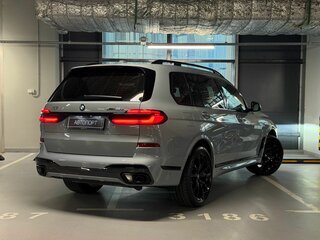 2026 BMW X7 40d I (G07) Рестайлинг, серый, 17590000 рублей, вид 4