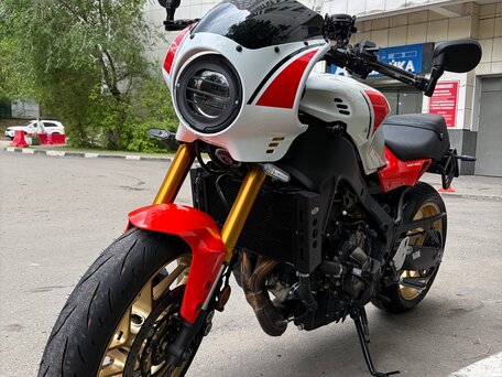2025 Yamaha XSR900, белый, 1300000 рублей, вид 2