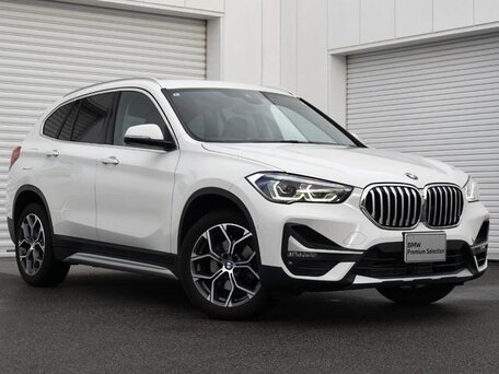 2022 BMW X1 18i sDrive II (F48) Рестайлинг, белый, 1587000 рублей, вид 3