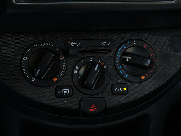 2007 Nissan Note I, бежевый - вид 16