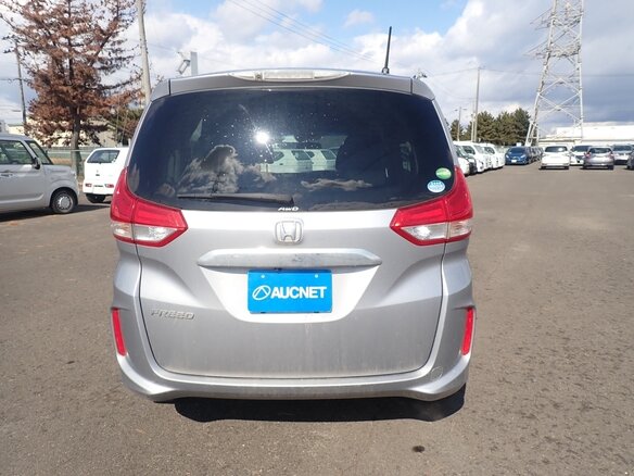 2018 Honda Freed II, белый, 1580000 рублей - вид 8
