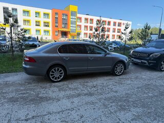 2010 Skoda Superb II, серый, 680000 рублей, вид 4