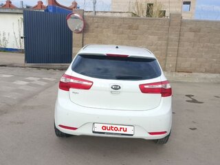2014 Kia Rio III, белый, 610000 рублей, вид 2