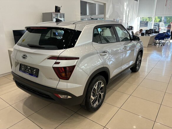 2025 Solaris HC, серебристый, 3645000 рублей - вид 5