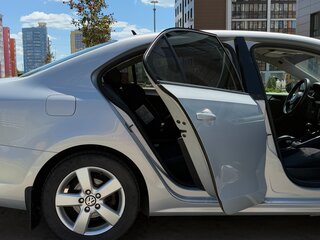 2011 Volkswagen Jetta VI, серебристый, 780000 рублей, вид 5