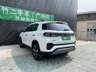 2022 Hyundai ix35 II Рестайлинг, белый, 1800000 рублей, вид 3