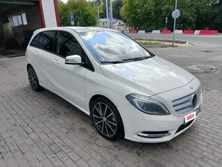 2013 Mercedes-Benz B-Класс 200 II (W246), белый, 989989 рублей, вид 2