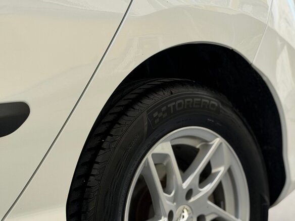 2011 Peugeot 308 I Рестайлинг, белый - вид 15