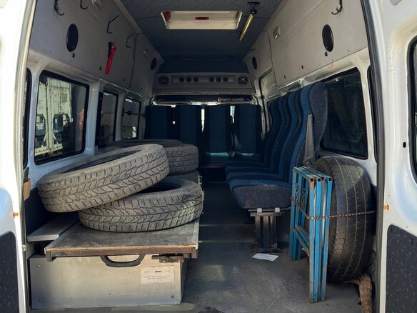 2007 Ford Transit, белый, 1300000 рублей - вид 11