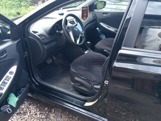 2012 Hyundai Solaris I, чёрный, 950000 рублей, вид 5