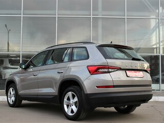 2020 Skoda Kodiaq I, коричневый, 3195000 рублей, вид 3