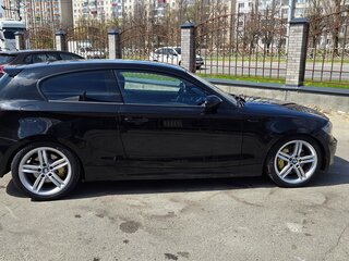 2009 BMW 1 серии 116i I (E81/E82/E87/E88) Рестайлинг, чёрный, 1650000 рублей, вид 3