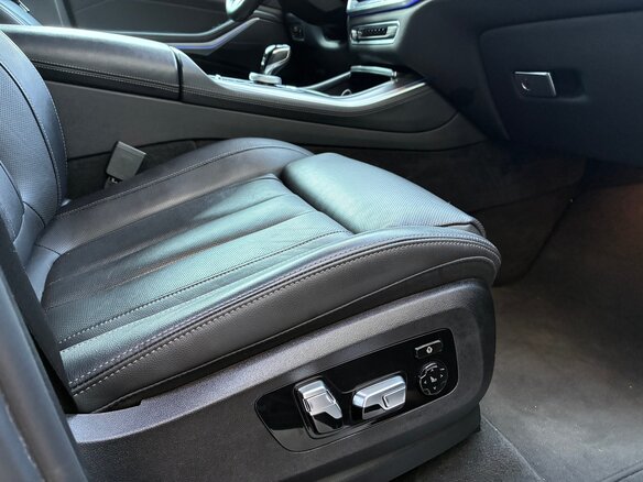 2021 BMW X5 30d IV (G05/G18), серый, 6200000 рублей - вид 8