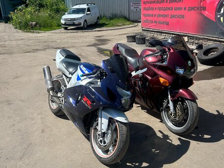 1999 Honda VFR 800, красный, 375000 рублей, вид 2