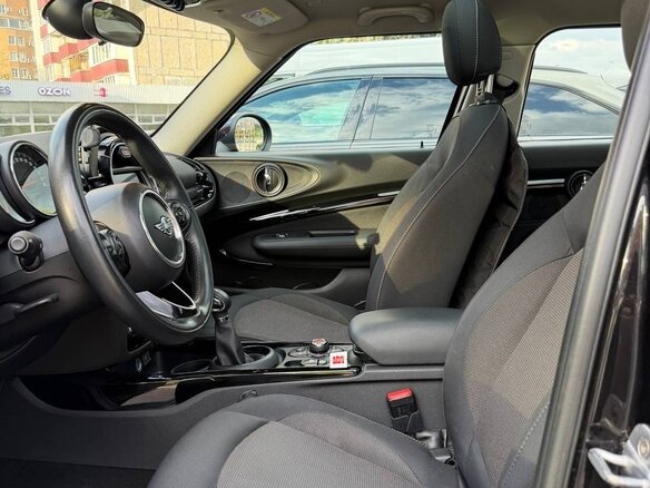 2019 Mini Clubman Cooper II, чёрный, 1900000 рублей - вид 7