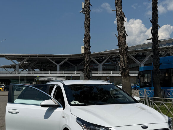 2021 Kia Ceed III, белый, 1990000 рублей