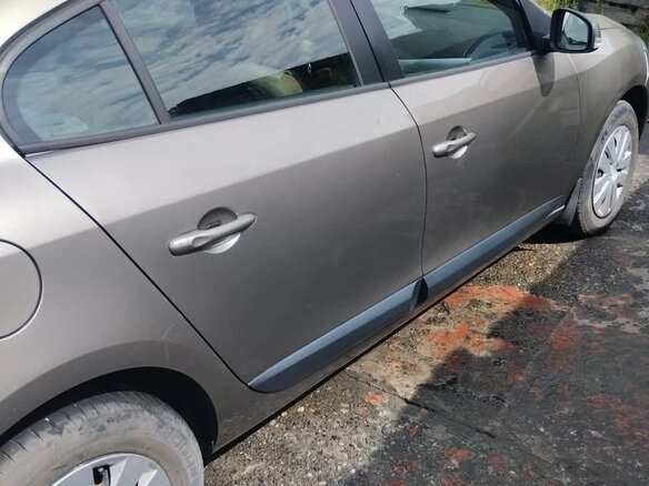 2012 Renault Fluence I, бежевый, 750000 рублей - вид 3