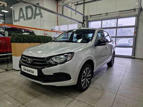 2026 Lada (ВАЗ) Granta I Рестайлинг, серебристый, 1230000 рублей
