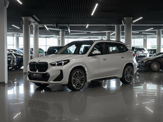 2026 BMW X1 Long 25Li xDrive III (U11/U12), белый, 6000000 рублей, вид 1
