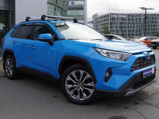 2019 Toyota RAV4 V (XA50), зелёный, 2557000 рублей, вид 3
