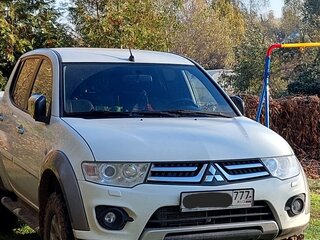 2014 Mitsubishi L200 IV Рестайлинг, белый, 3200000 рублей, вид 1