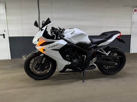 2023 Honda CBR 650R, белый, 955000 рублей, вид 2