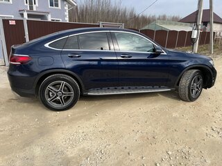2020 Mercedes-Benz GLC Coupe 300 e I (C253) Рестайлинг, синий, 5400000 рублей, вид 3