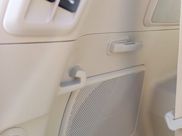 2022 Toyota Land Cruiser Prado 150 Series Рестайлинг 3, белый, 6990000 рублей - вид 18