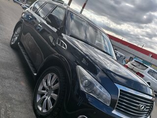 2010 Infiniti QX56 II, чёрный, 2100000 рублей, вид 2