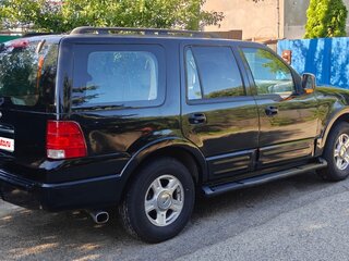 2005 Ford Expedition II, чёрный, 1800000 рублей, вид 3