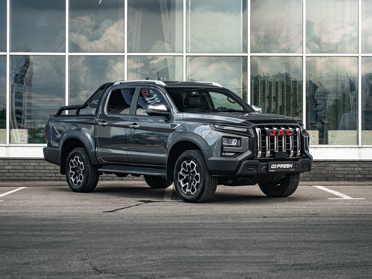 Открыть фотографии: JAC T9