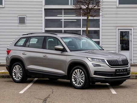 2019 Skoda Kodiaq I, бежевый, 2485000 рублей, вид 3