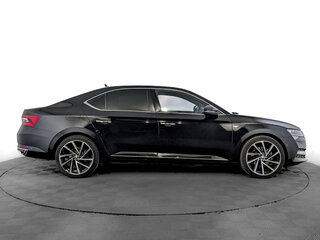 2024 Skoda Superb III Рестайлинг, чёрный, 3420000 рублей, вид 4
