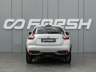 2018 Nissan Juke I Рестайлинг, белый, 1370000 рублей, вид 4