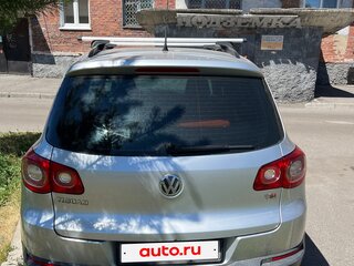 2010 Volkswagen Tiguan I, серебристый, 900000 рублей, вид 4