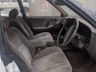 1989 Toyota Crown VIII (S130), белый, 325000 рублей, вид 4