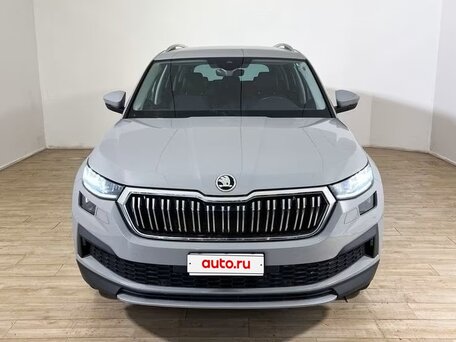 2022 Skoda Kodiaq I Рестайлинг, серый, 3850000 рублей, вид 3