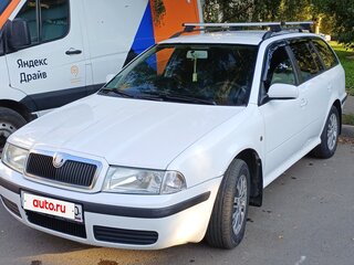 2008 Skoda Octavia I (A4) Рестайлинг, белый, 450000 рублей, вид 1