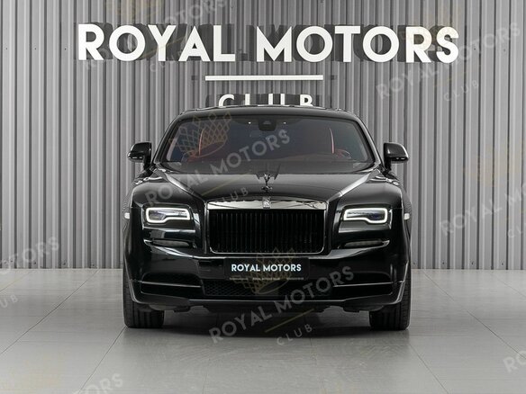 2020 Rolls-Royce Wraith Black Badge, чёрный, 32800000 рублей - вид 1