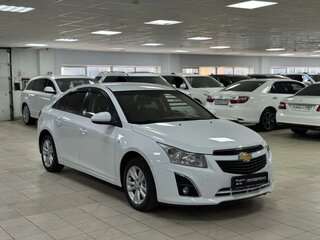 2013 Chevrolet Cruze I Рестайлинг, белый, 610000 рублей, вид 3