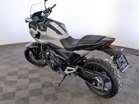 2025 Honda NC 750X, серый, 1399900 рублей, вид 5
